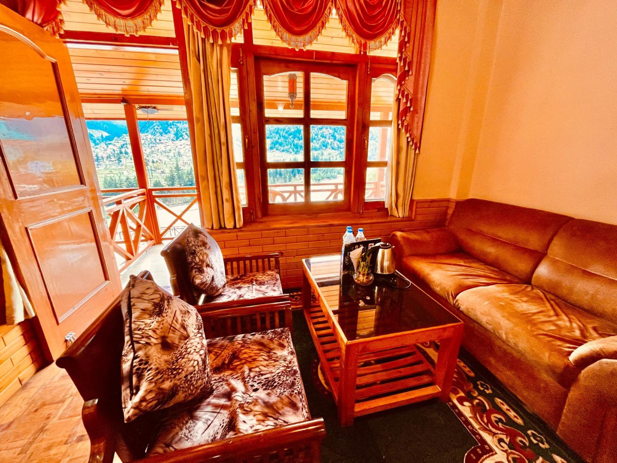 Snow Clad Riverview Hotel & Resort, Manali Zewnętrze zdjęcie