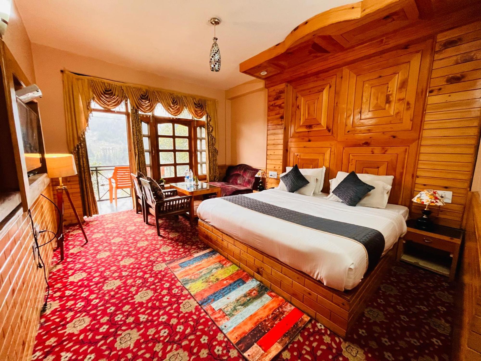 Snow Clad Riverview Hotel & Resort, Manali Zewnętrze zdjęcie