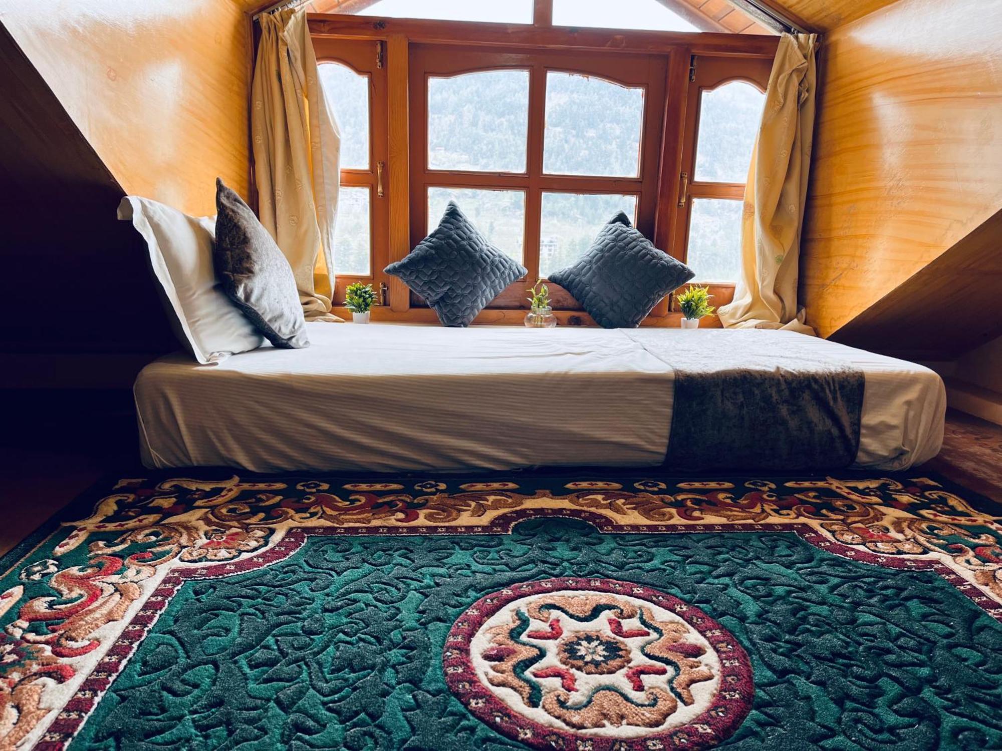 Snow Clad Riverview Hotel & Resort, Manali Zewnętrze zdjęcie